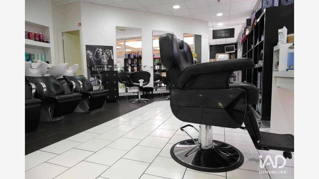 Vente salon de coiffure à Saint-Parres-Aux-Tertres