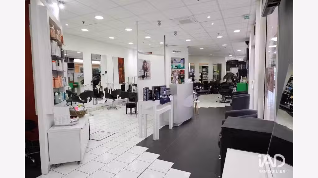 Vente salon de coiffure à Saint-Parres-Aux-Tertres