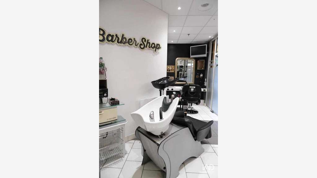 Vente salon de coiffure à Saint-Parres-Aux-Tertres