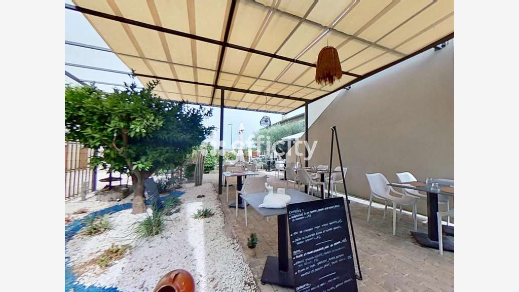 Cession restaurant chambres d'hôtes à Uzès
