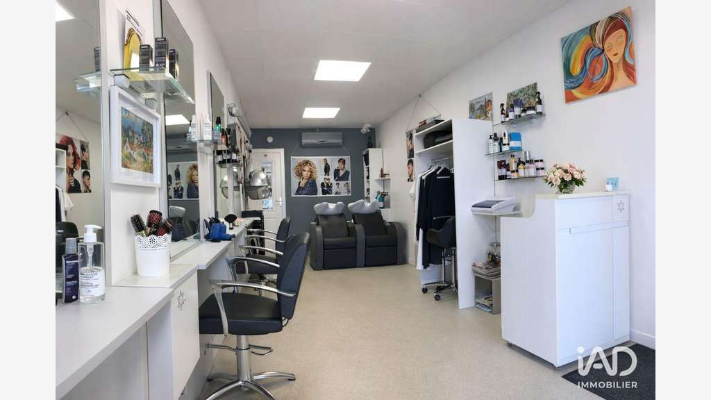 AV salon de coiffure à Saint-Rémy-Lès-Chevreuse