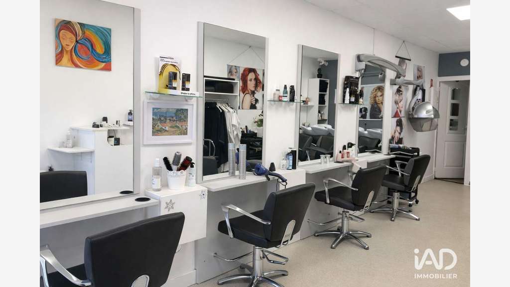 AV salon de coiffure à Saint-Rémy-Lès-Chevreuse