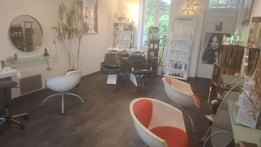 Vente salon de coiffure mixte en Charente-Maritime
