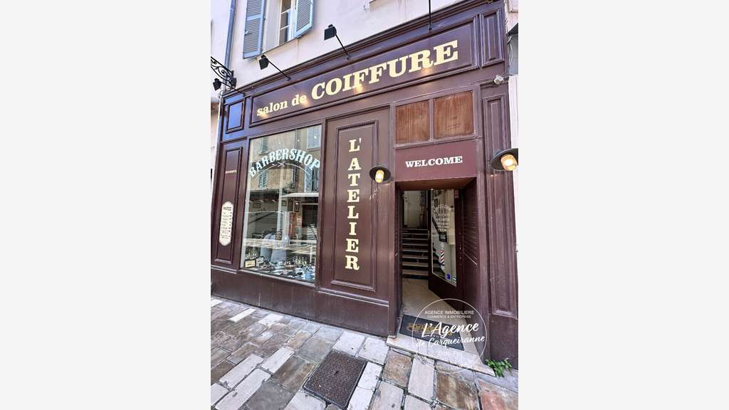A vendre salon de coiffure barbier à Hyères