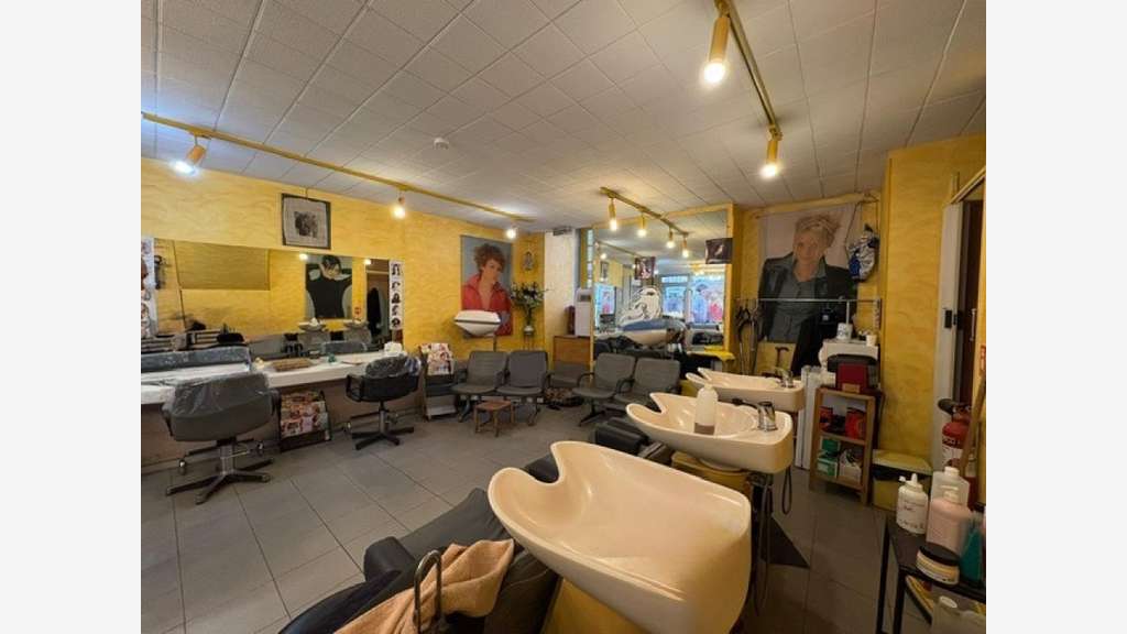 Vente salon de coiffure mixte empl stratégique 66
