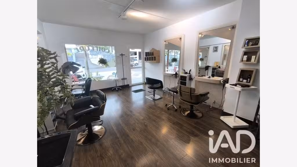 Vente salon de coiffure + institut à Petite-Île