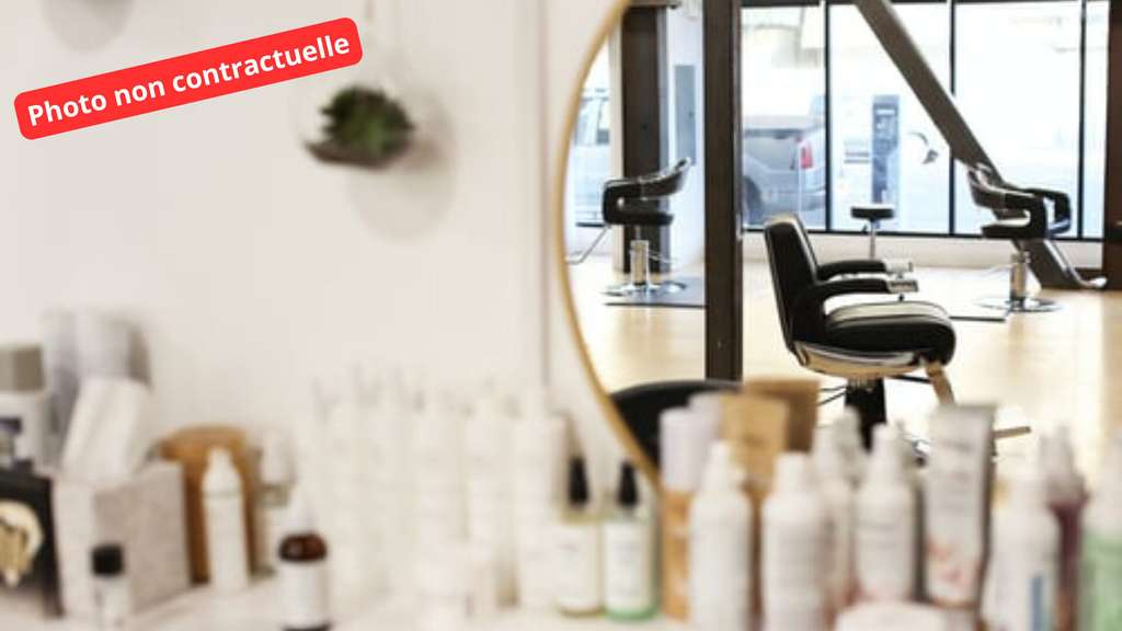 A vendre salon de coiffure 10 minutes Le Mans