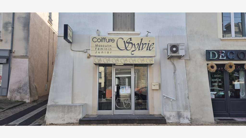 Salon de coiffure historique à vendre à Lezoux