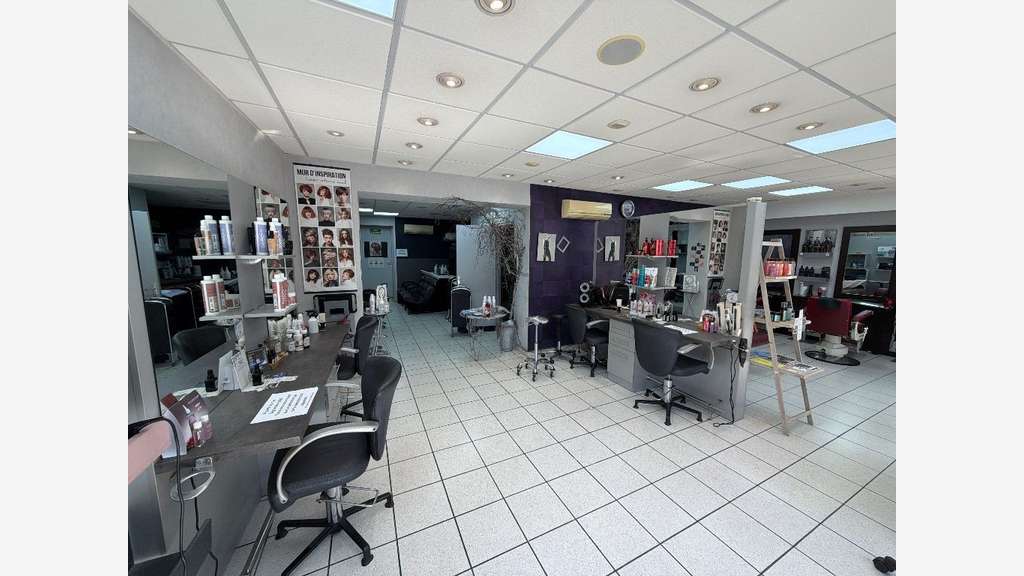 Salon de coiffure mixte à vendre à Valentigney 25