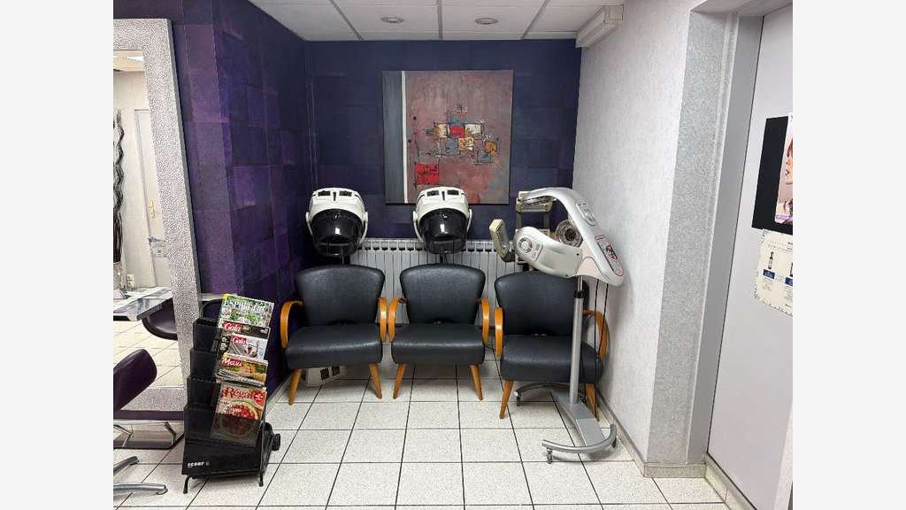 Salon de coiffure mixte à vendre à Valentigney 25