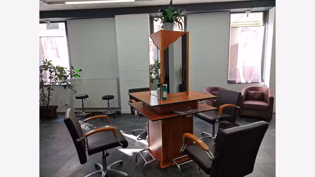 Vente salon de coiffure 5 postes à Roanne