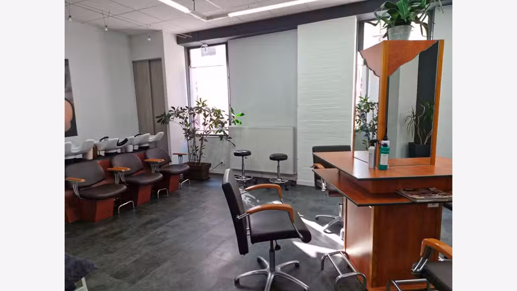Vente salon de coiffure 5 postes à Roanne
