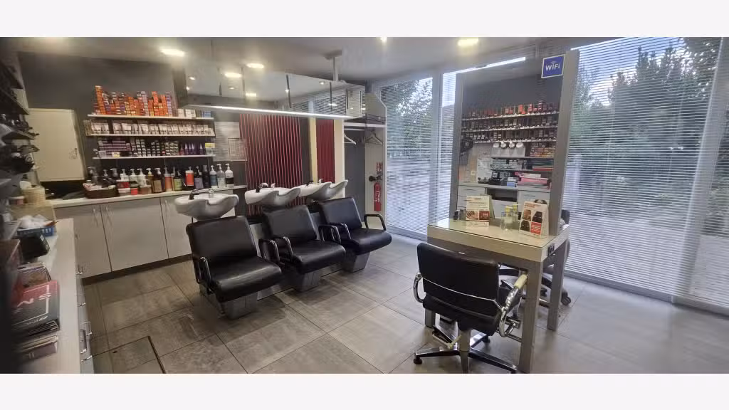Salon de coiffure en ville dynamique proche Amiens