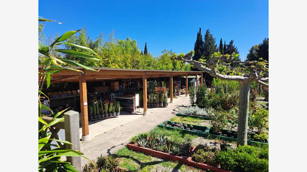 A vendre jardinerie reconnue sur Salon de Provence