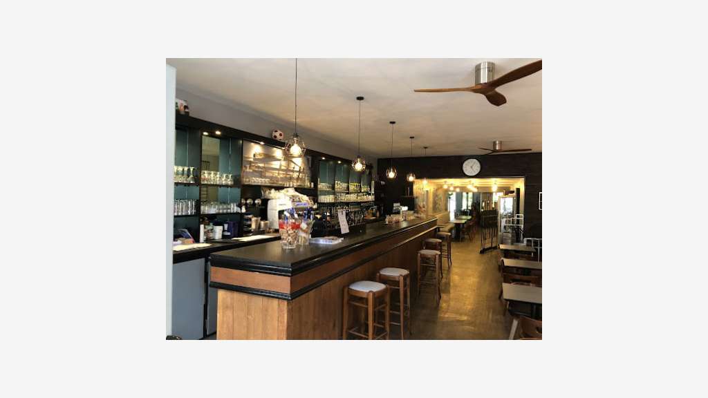 Vente bar restaurant en centre ville historique 21