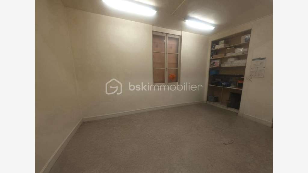 Vente fonds de commerce de 130m² à Sens