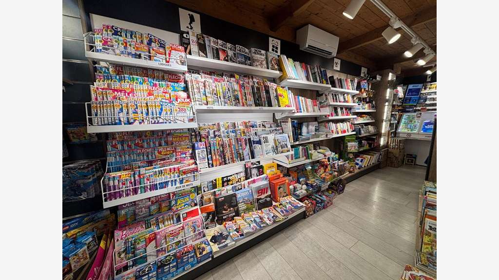 Vente FDC tabac FDJ presse souvenirs lac d'Annecy
