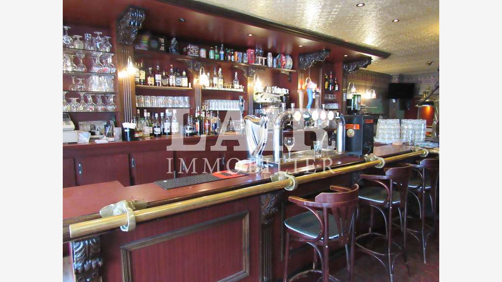 A vendre bar-pub-salle de billard à Argentan