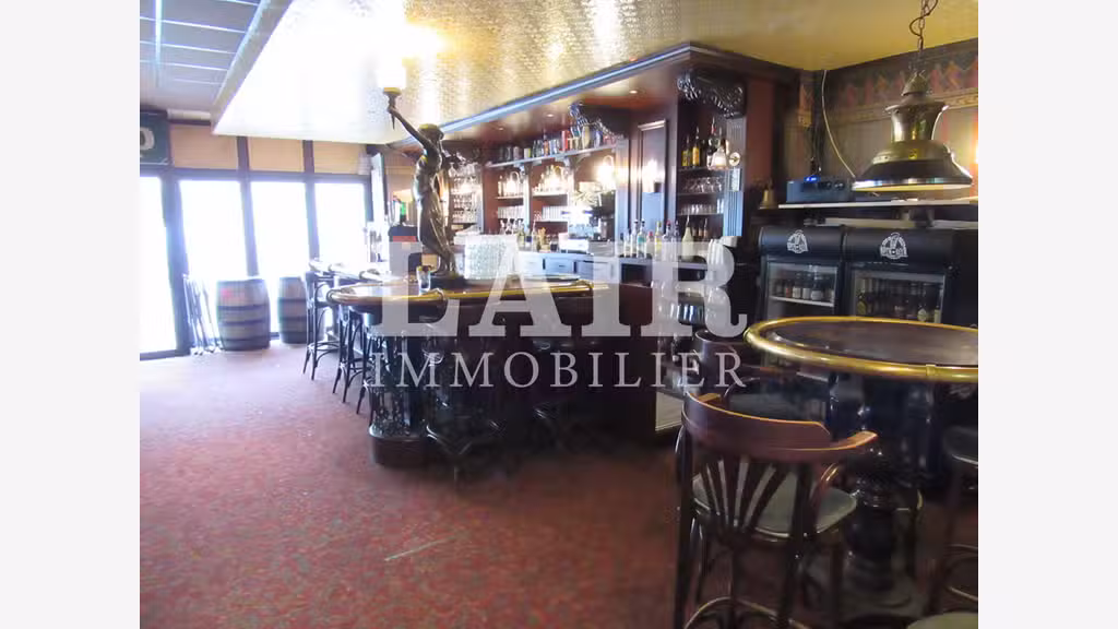 A vendre bar-pub-salle de billard à Argentan