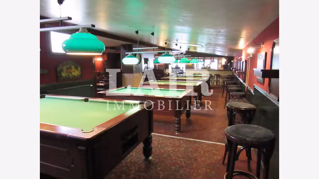 A vendre bar-pub-salle de billard à Argentan
