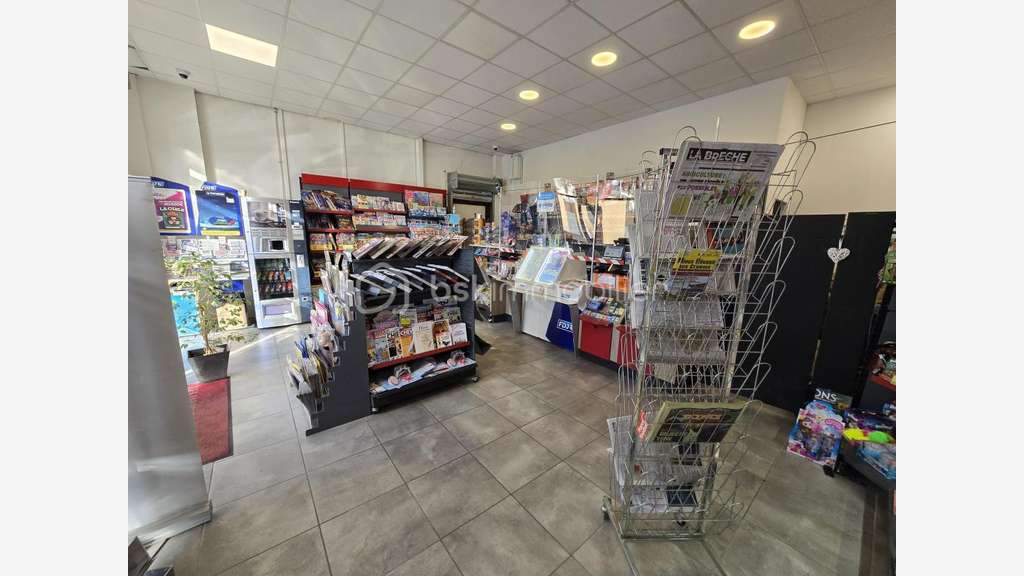 Vente FDC tabac presse zone commerciale Bagnols 