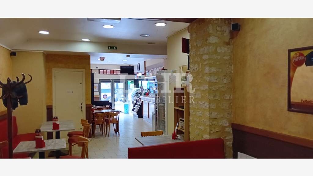 À vendre bar tabac FDJ en centre ville de Belleme