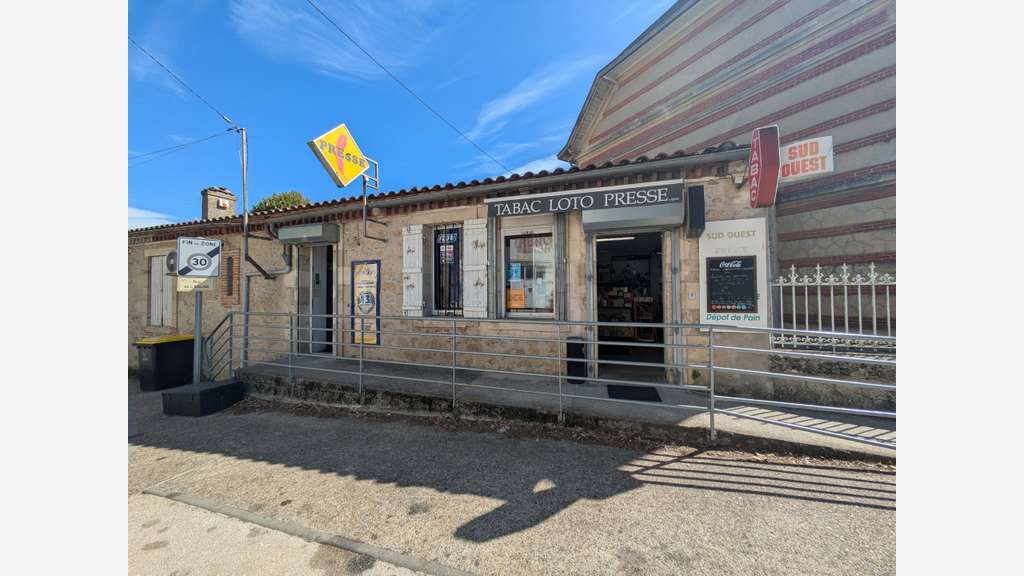 FDC Tabac Presse Jeux à vendre à Cérons