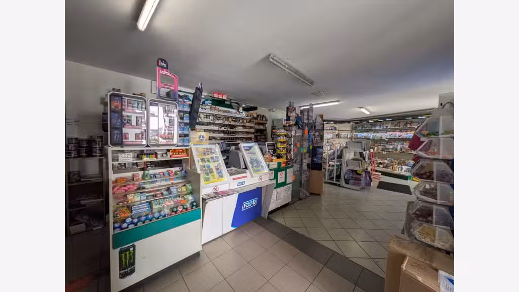 FDC Tabac Presse Jeux à vendre à Cérons