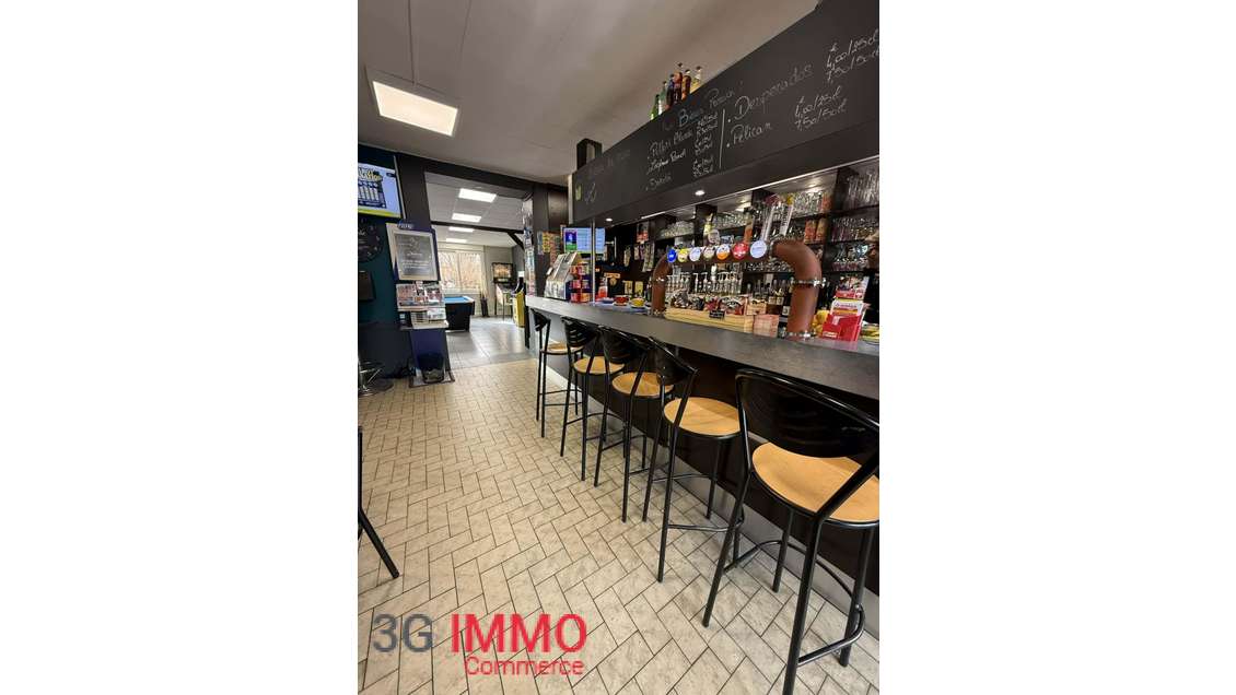 AV Bar Tabac Presse FDJ belle terrasse à Lunéville