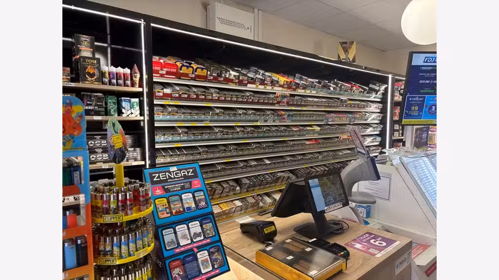 AV FDC Tabac / Loto / Presse axe principal à Dax 