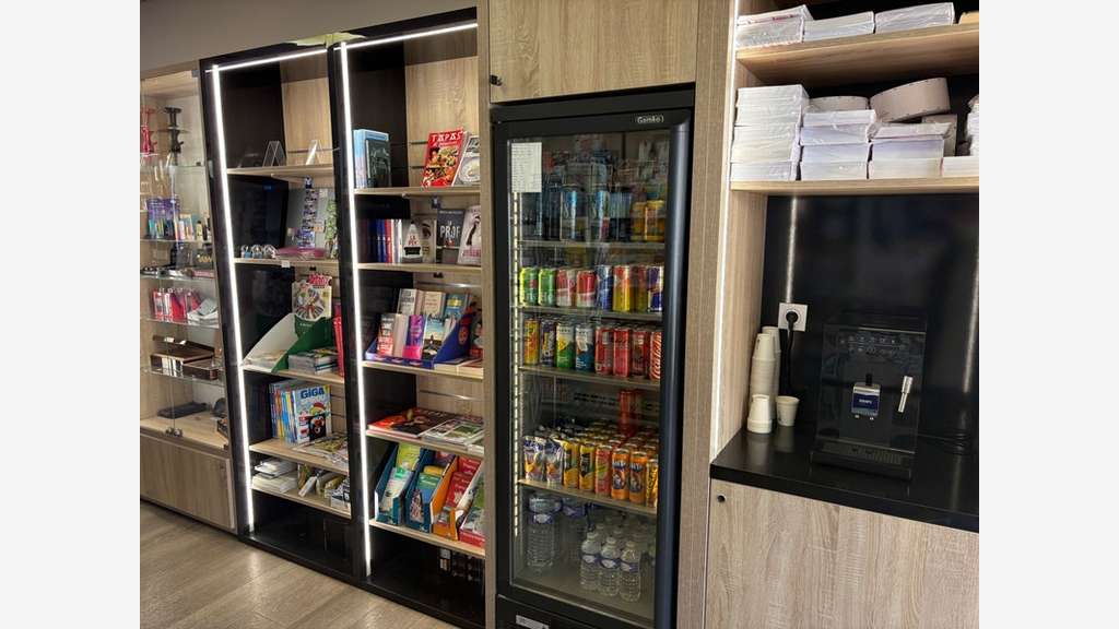 AV FDC Tabac / Loto / Presse axe principal à Dax 