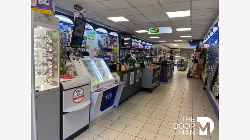 Vente FDC Maison de la presse cité de caractère 61