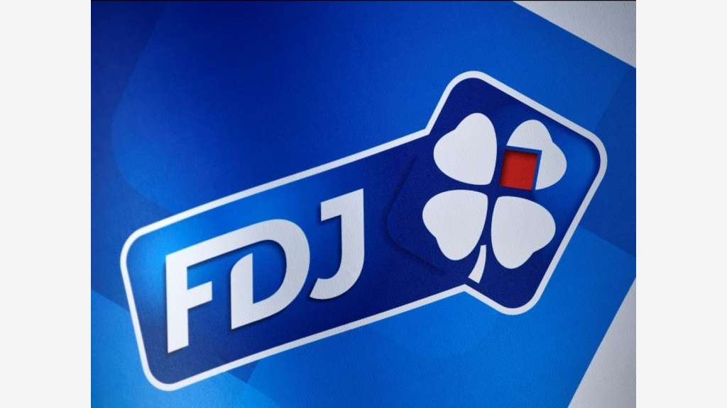 Vente FDC Tabac Presse FDJ PMU + appart à Tournus