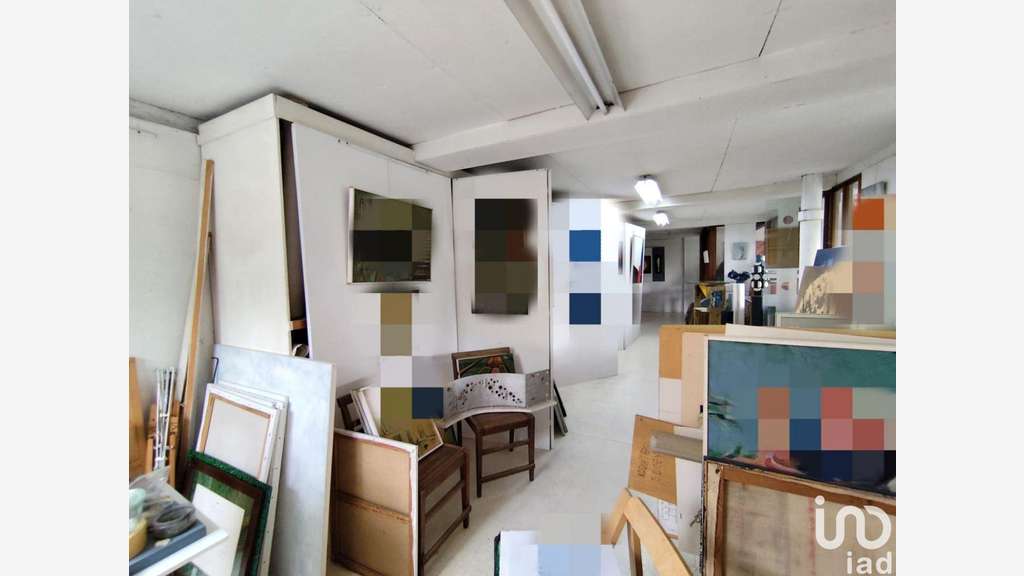Loft/atelier à Thivars