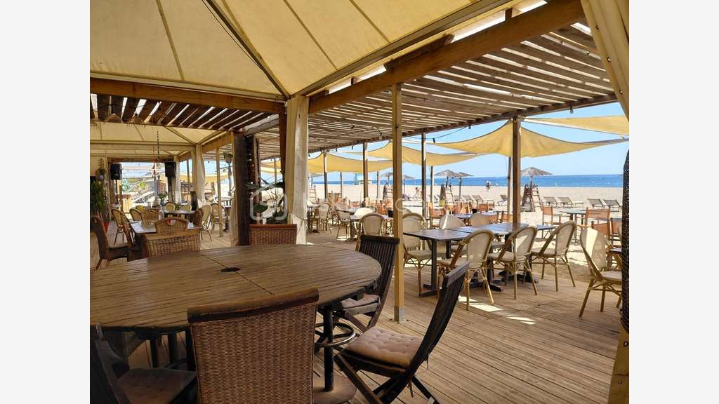 Cède Club de plage restauration & bar à Torreilles
