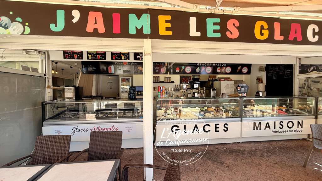 A vendre FDC glacier sur le port de Hyères