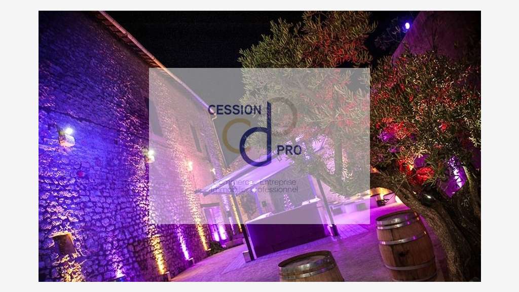 A vendre grande salle de reception atypique Gard