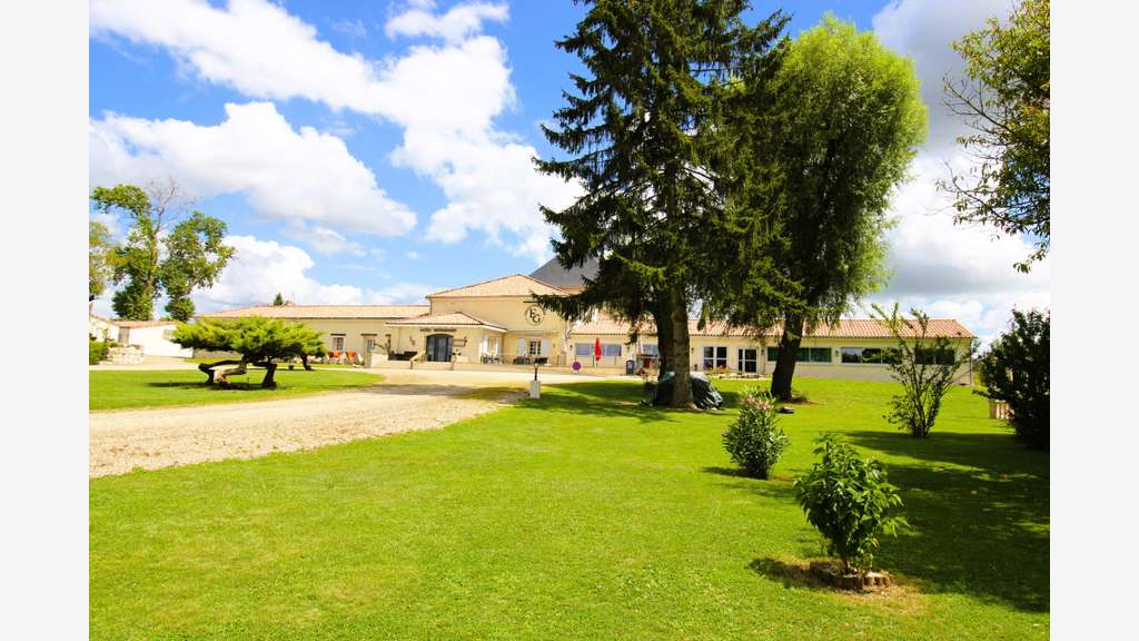 ⭐ hôtel-restaurant *** site exceptionnel Charente