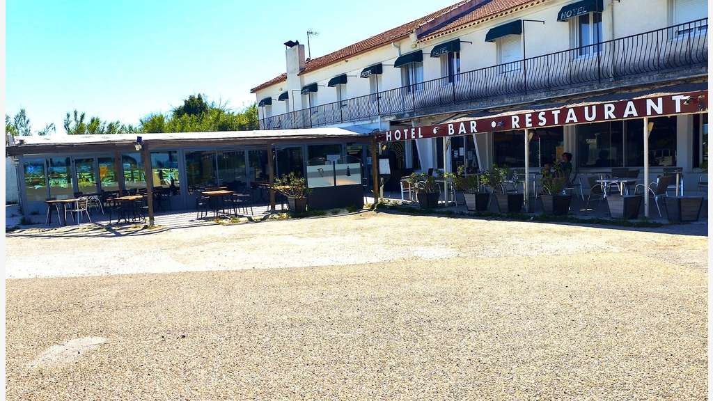 Vente bar hôtel restaurant proche Aigues-Mortes 