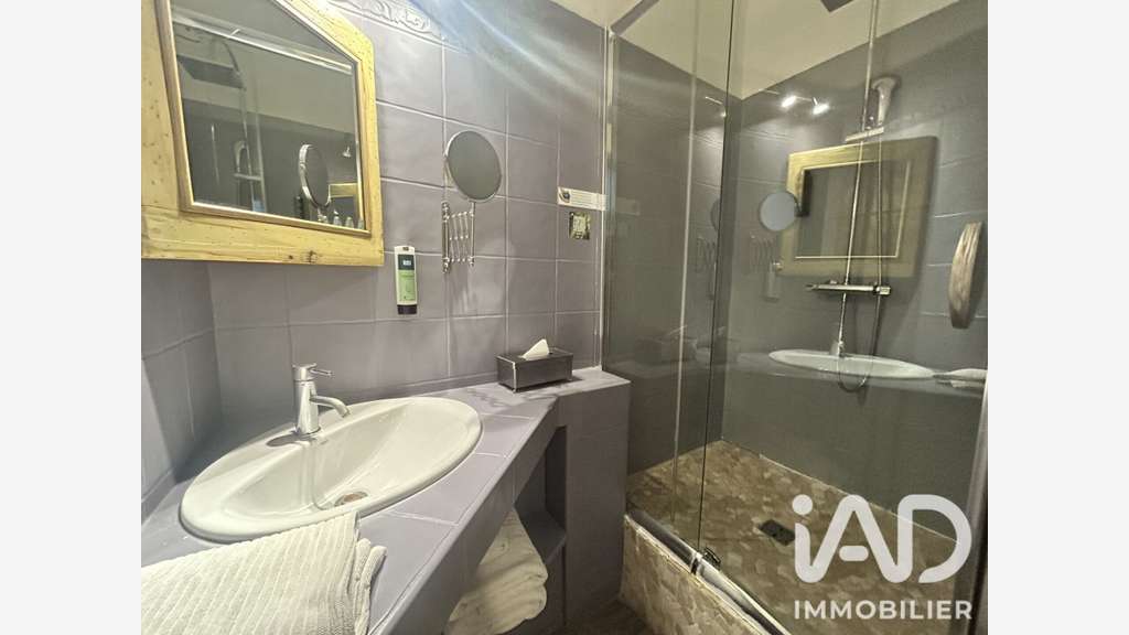 Vente hôtel * restaurant de 538m² à Aubignosc