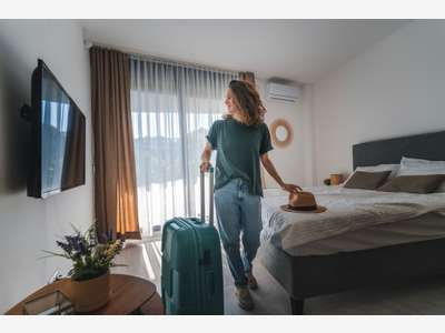 À vendre hôtel 25N° ville très touristique (11)