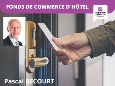 AV hôtel bureau avec parking secteur Avignon