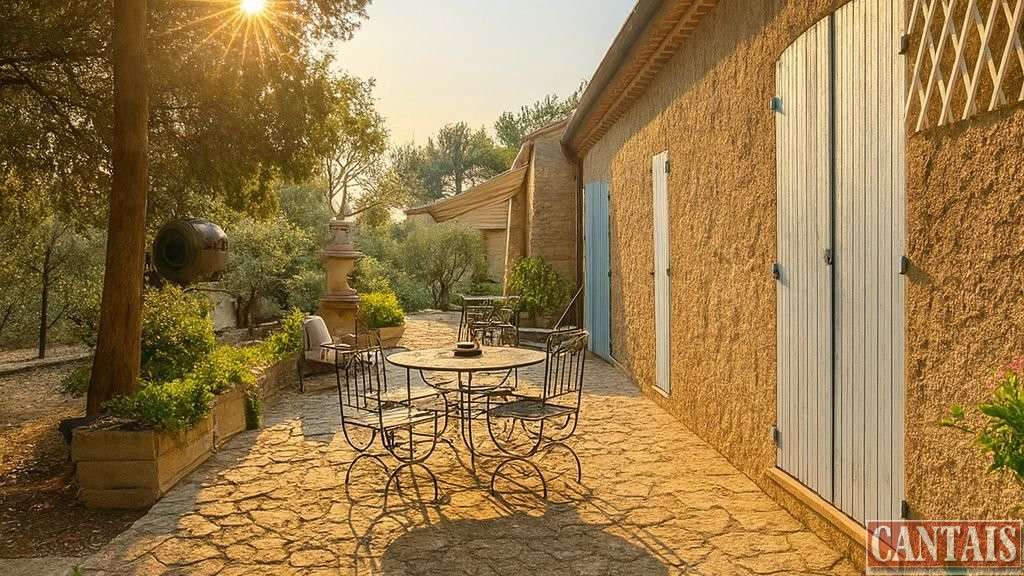 Vente gîte proche grande ville axe Aix-Arles