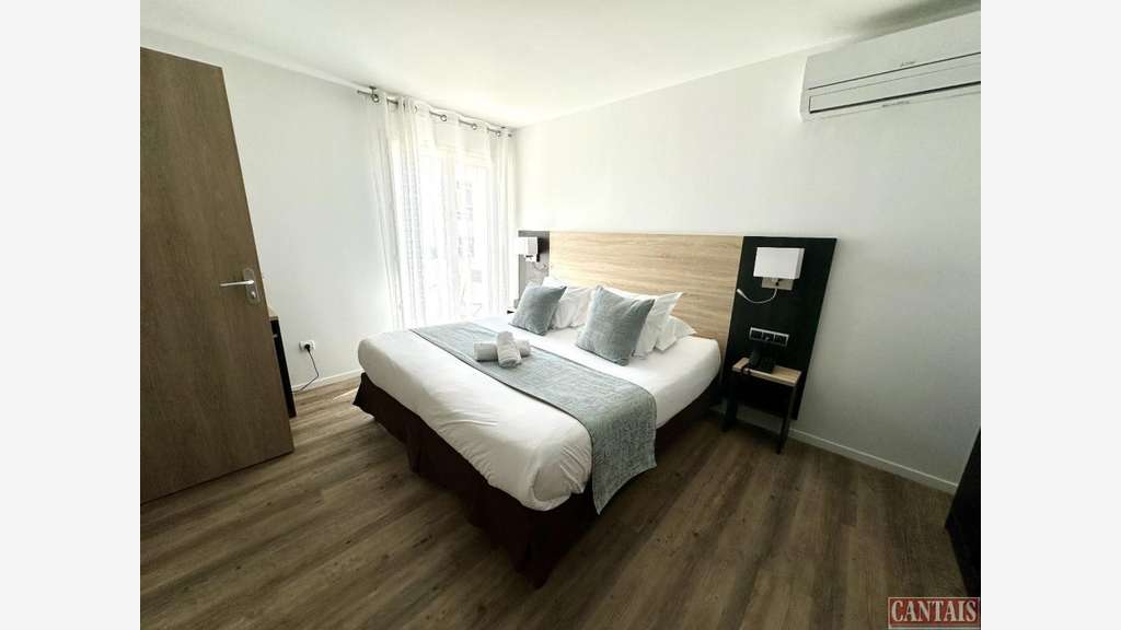 Vente hôtel bureau dans ville touristique du Sud