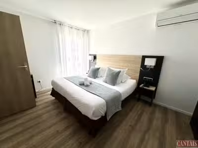 Vente hôtel bureau dans ville touristique du Sud