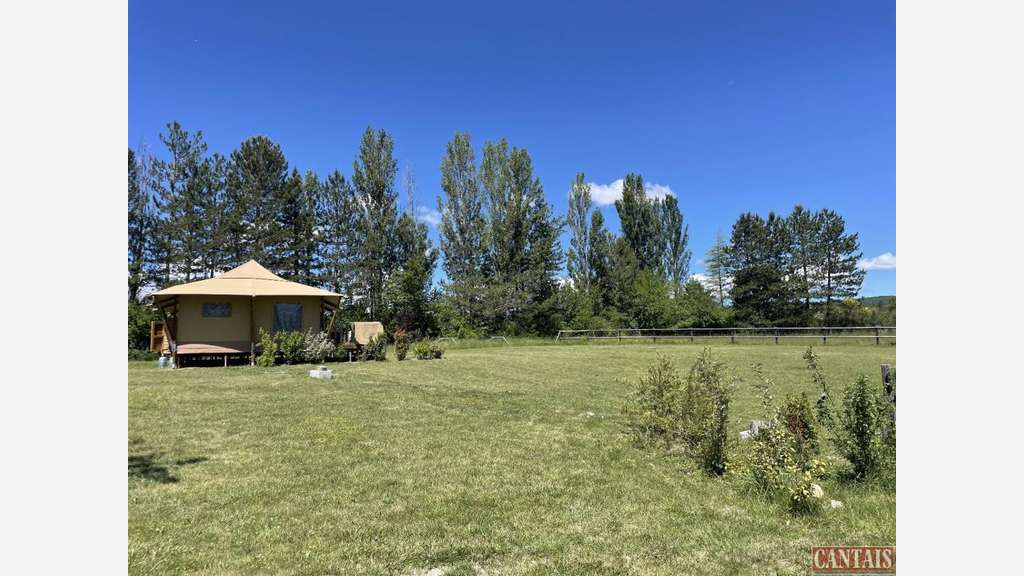 Vente Gîte sur terrain de 6 ha axe Avignon Gap
