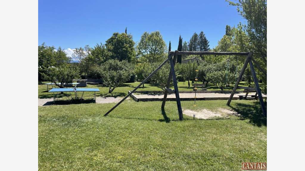 Vente Gîte sur terrain de 6 ha axe Avignon Gap