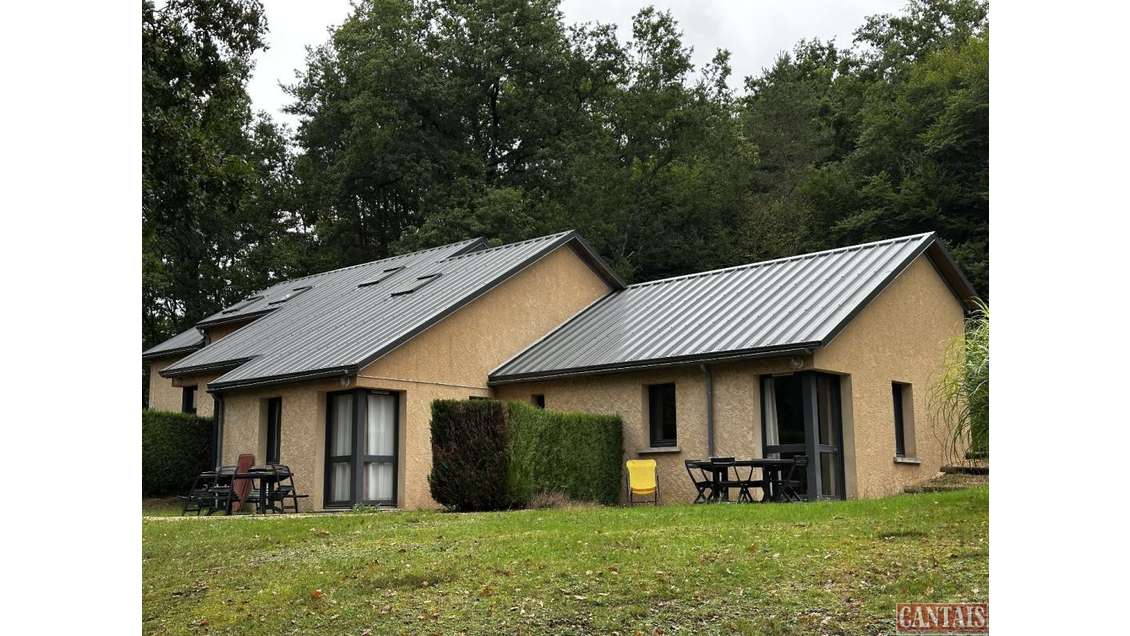AV camping 10 ha cadre paisible en Périgord noir