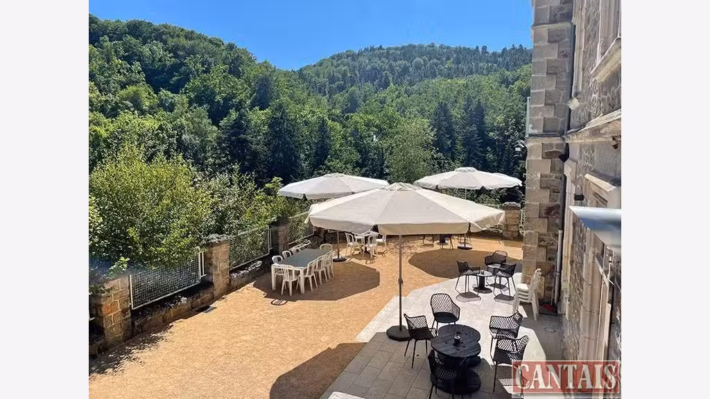 Vente bâtiment sur axe Clermont Ferrand Perigueux