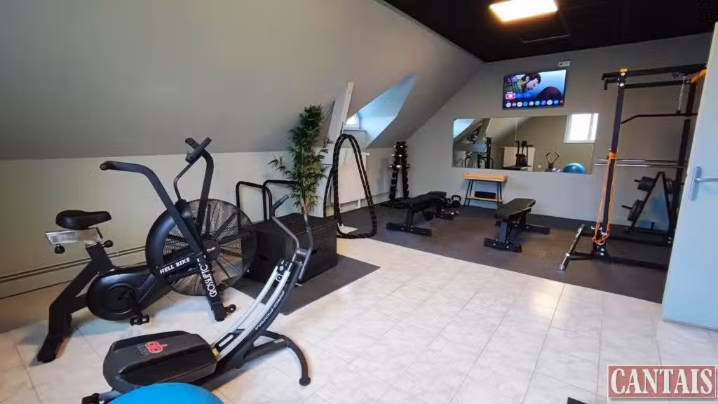 Vente bâtiment sur axe Clermont Ferrand Perigueux